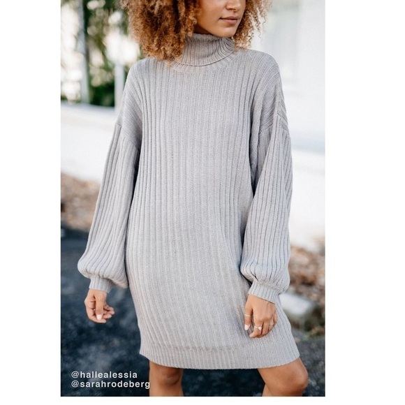 URBAN Outfitters Gray Oversized Jill Turtleneck Sweater Mini Dress Size XS - Picture 2 of 15